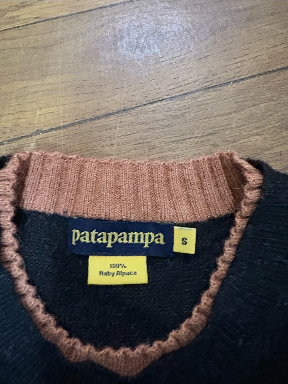 Patapampa Men's Charcoal Crewneck Sweater with Rust Trim - Picture 5 of 6